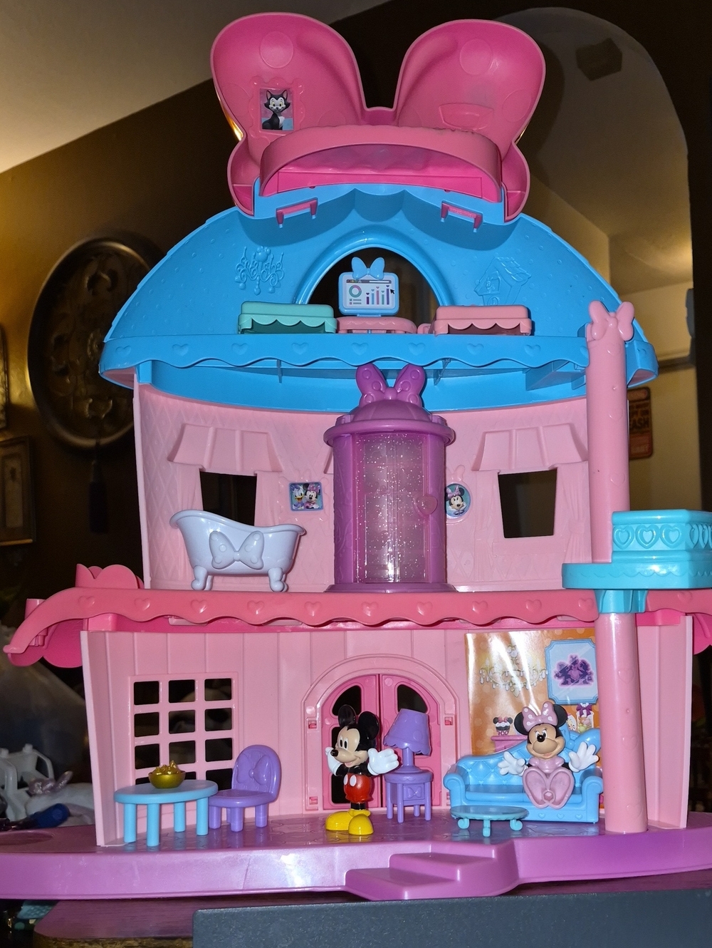 Minnie Mouse's Home Sweet Headquarters